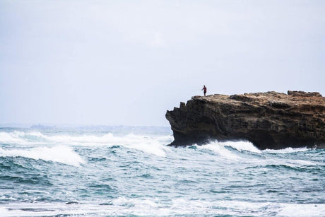 Ocean rock fishing safety - Addict Tackle